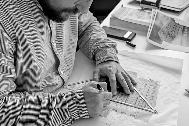 Planung mit Stift und Geodreieck