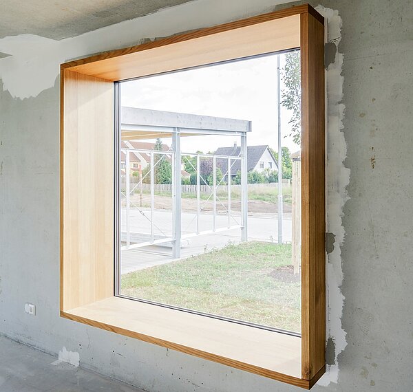 Einbau eines Fensters mit Holzrahmen Einbau eines Fensters mit Holzrahmen