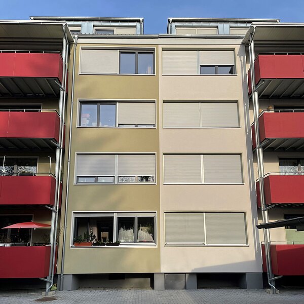 Wohnanlage Karlsruhe West neue Fassade mit Balkone Wohnanlage Karlsruhe West neue Fassade mit Balkone