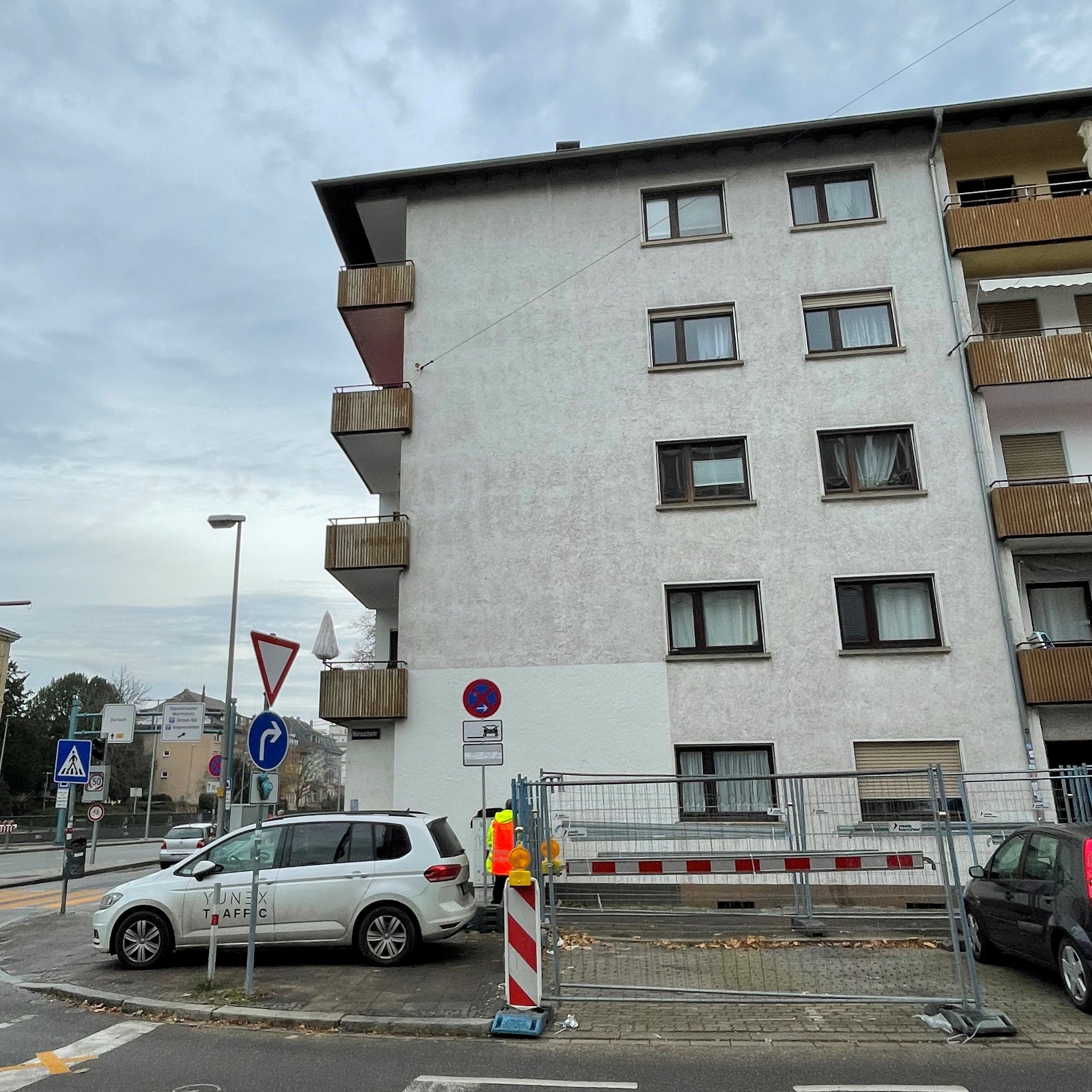 Hirschstraße Karlsruhe alte Außenfassade Seite