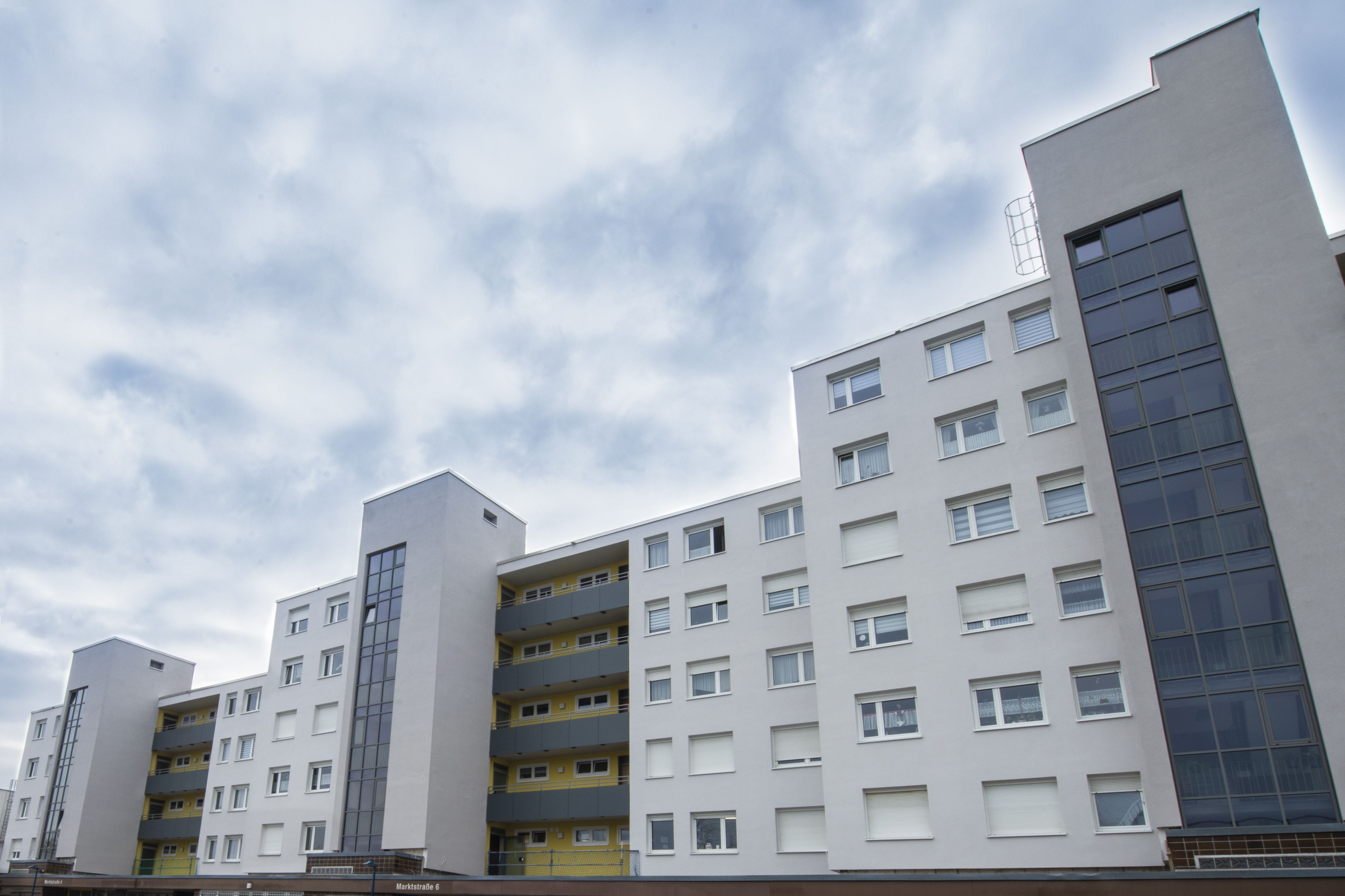 Häuserreihe Marktstraße Wörth Außenansicht