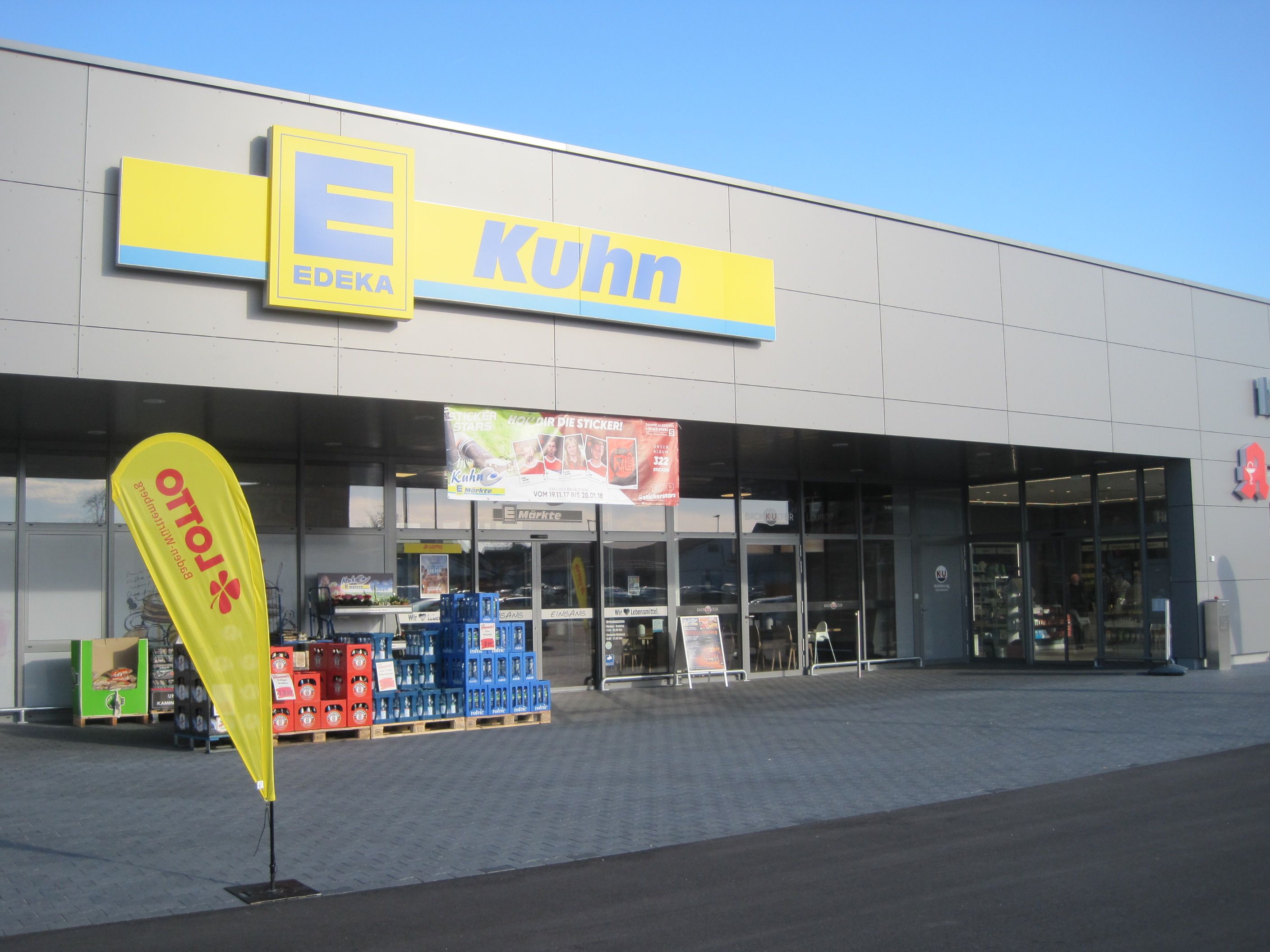 Edeka Kuhn Außenfassade und Eingang